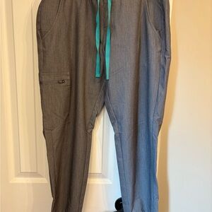 Women’s Figs Gray Zamora Jogger Pants with Teal Accents